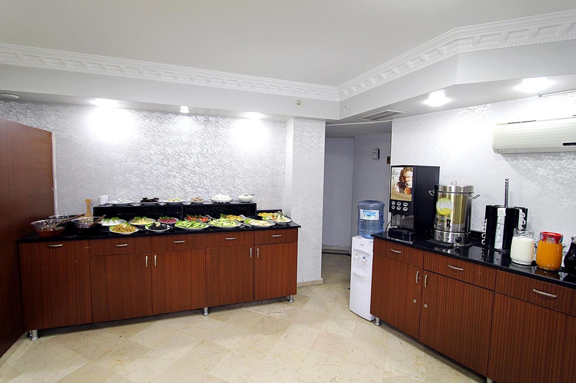 Lyon Hotel Isztambul Kültér fotó