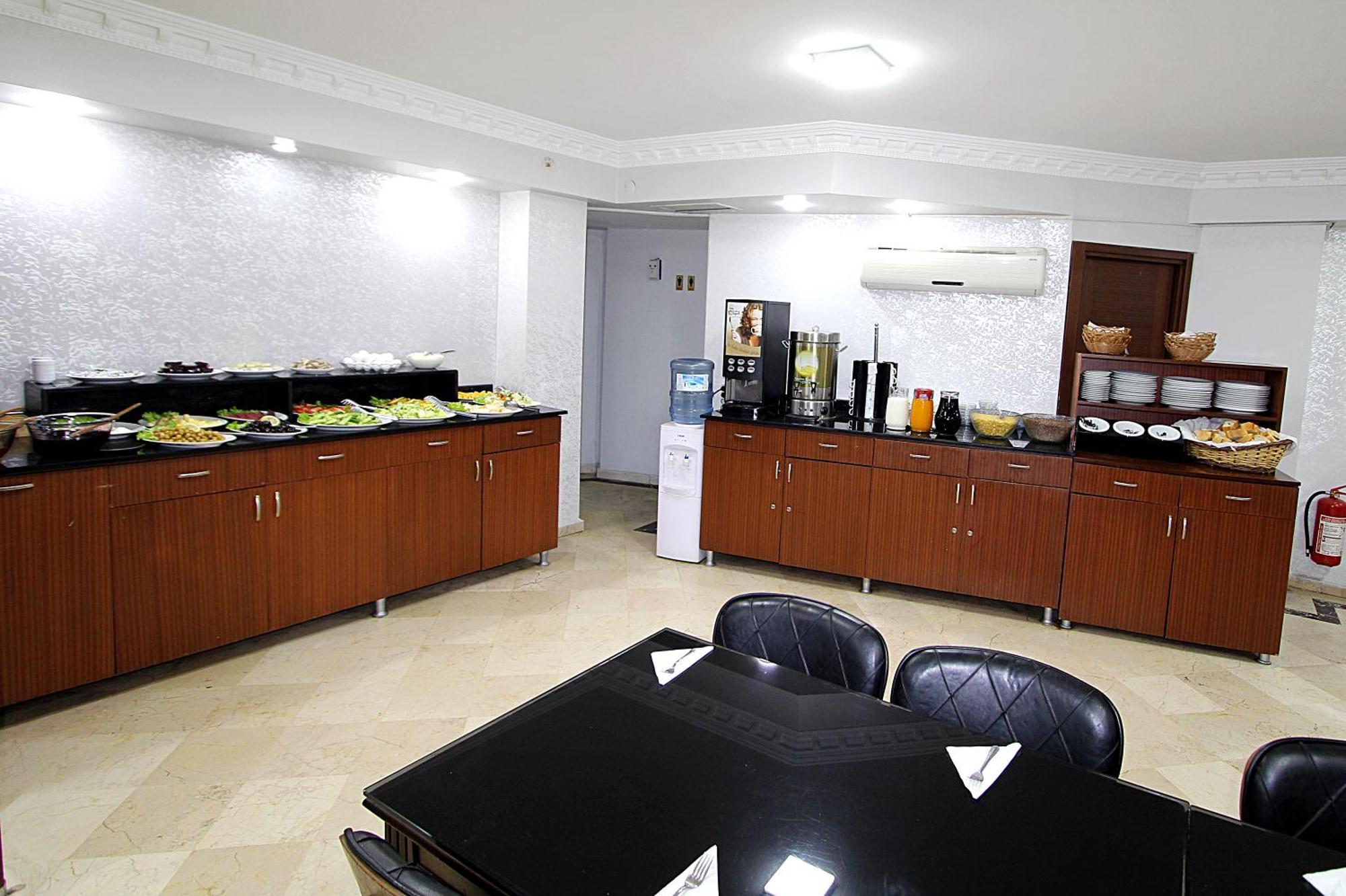 Lyon Hotel Isztambul Kültér fotó