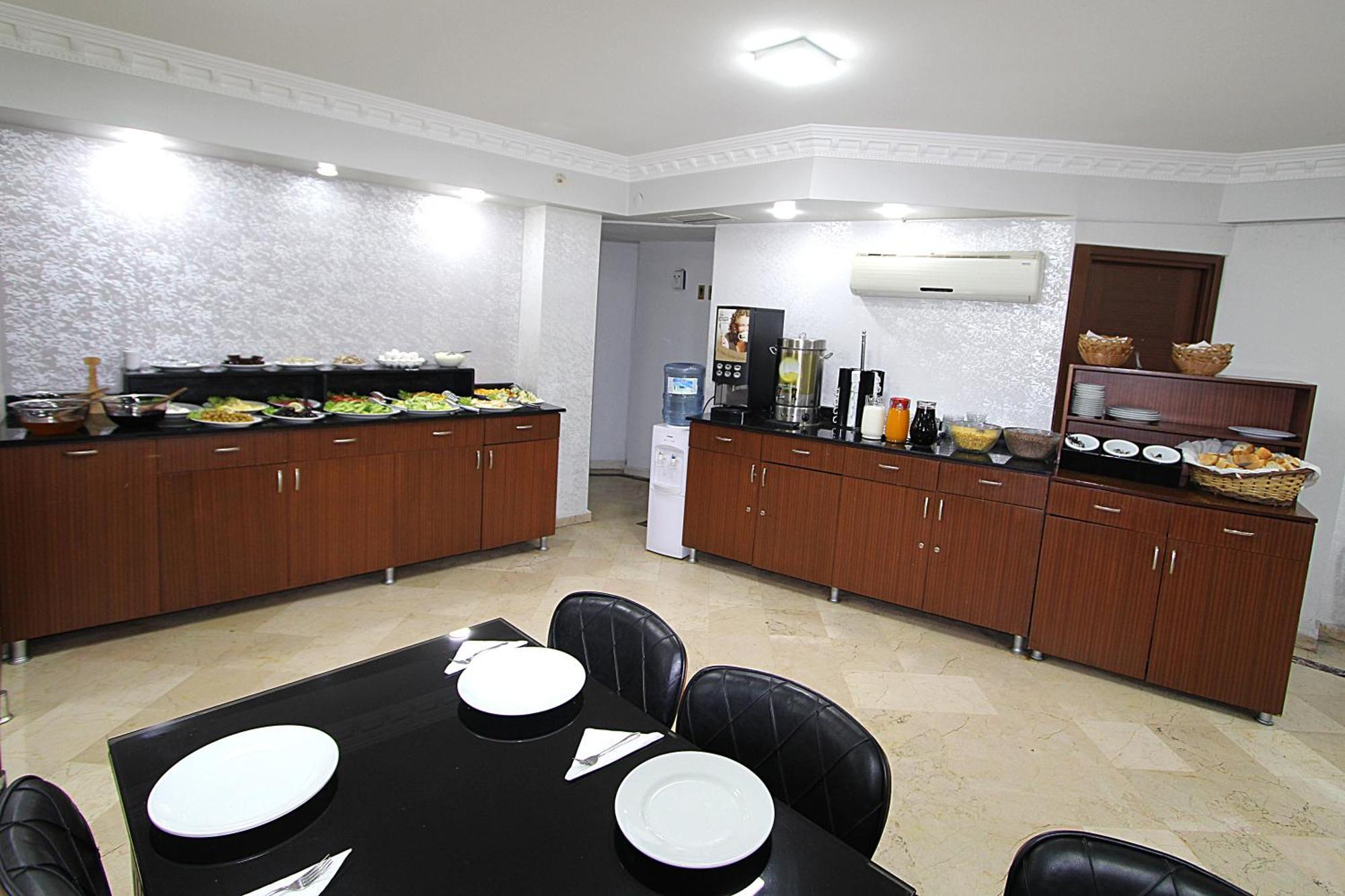 Lyon Hotel Isztambul Kültér fotó